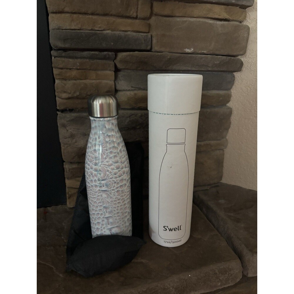 Swell Water Bottle Blanc Crocodile  17 oz  500 Ml Stainless Steel NEW With Box